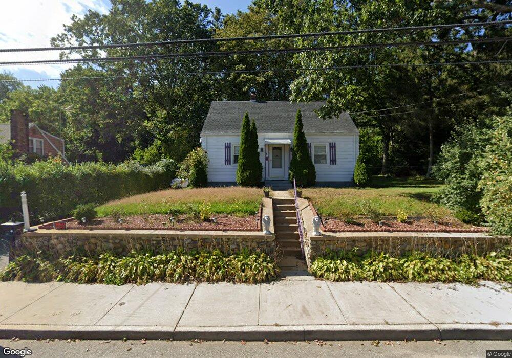 236 Mansfield Ave, Willimantic, CT 06226 - photo 1