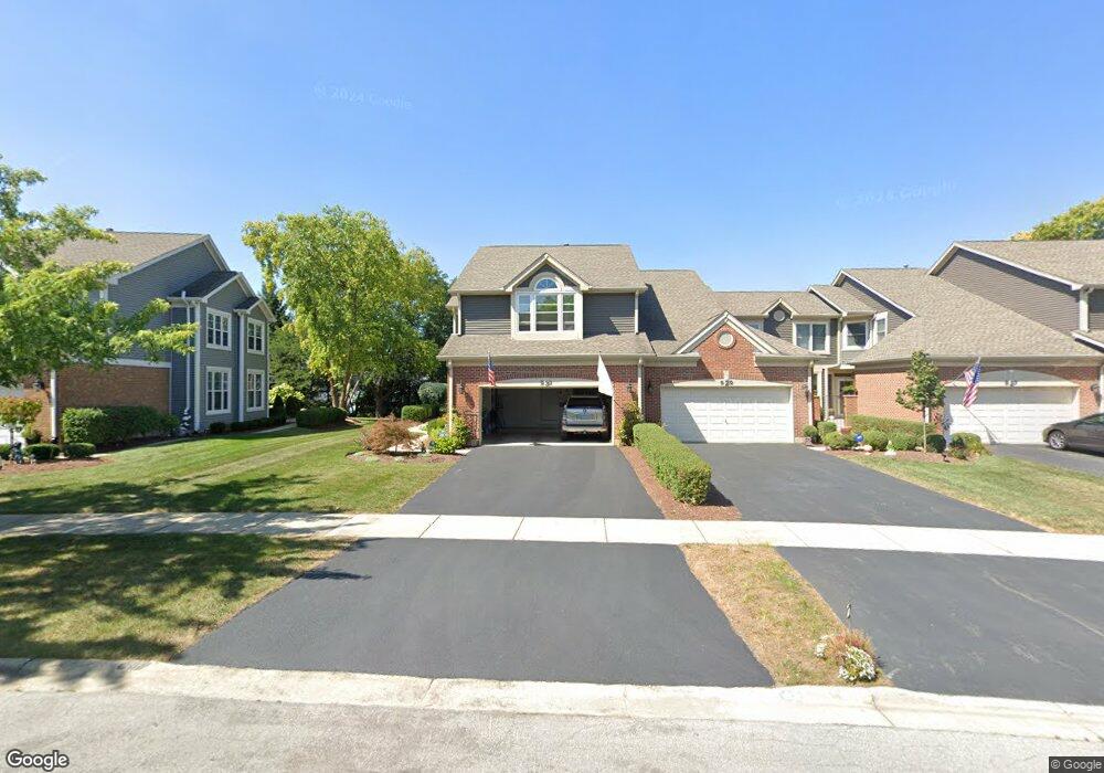 931 Heathrow Ln, Naperville, IL 60540 - photo 1