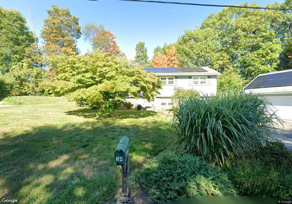 34 Winsor Rd, Lancaster, MA 01523 - photo 1