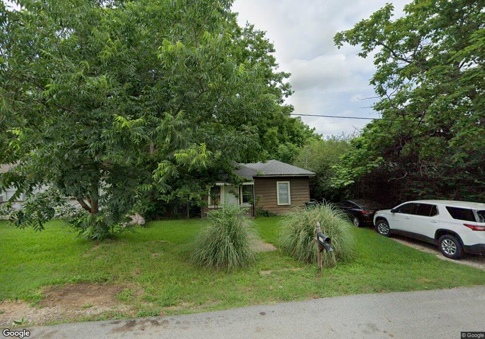 1005 Baker St, Denison, TX 75020 - photo 1