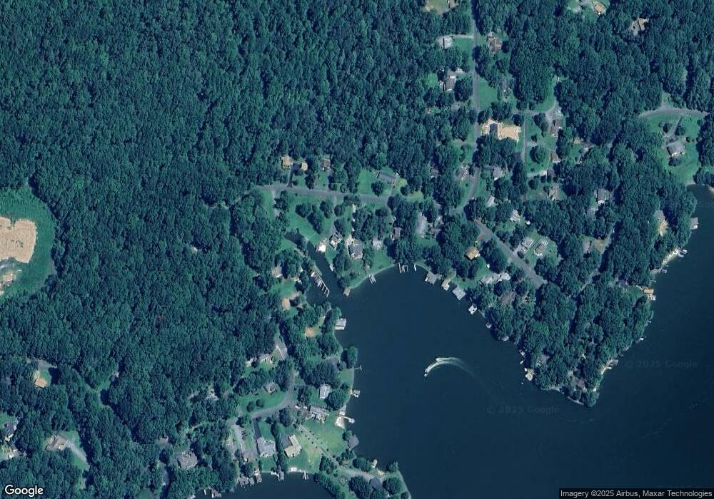 1467 N Lakeshore Dr, Louisa, VA 23093 - photo 1