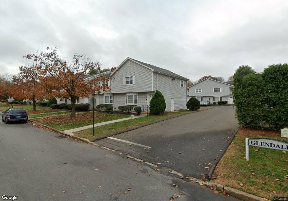 315 Glendale Ave unit B6, Bridgeport, CT 06606 - photo 1