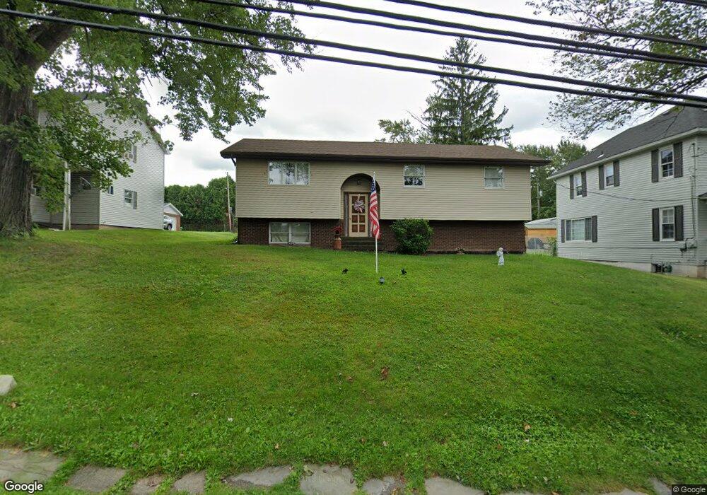 719 N Valley Ave, Olyphant, PA 18447 - photo 1