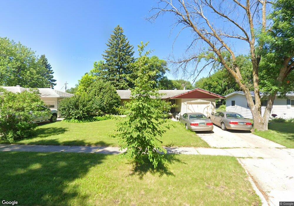 3006 9th St N, Fargo, ND 58102 - photo 1