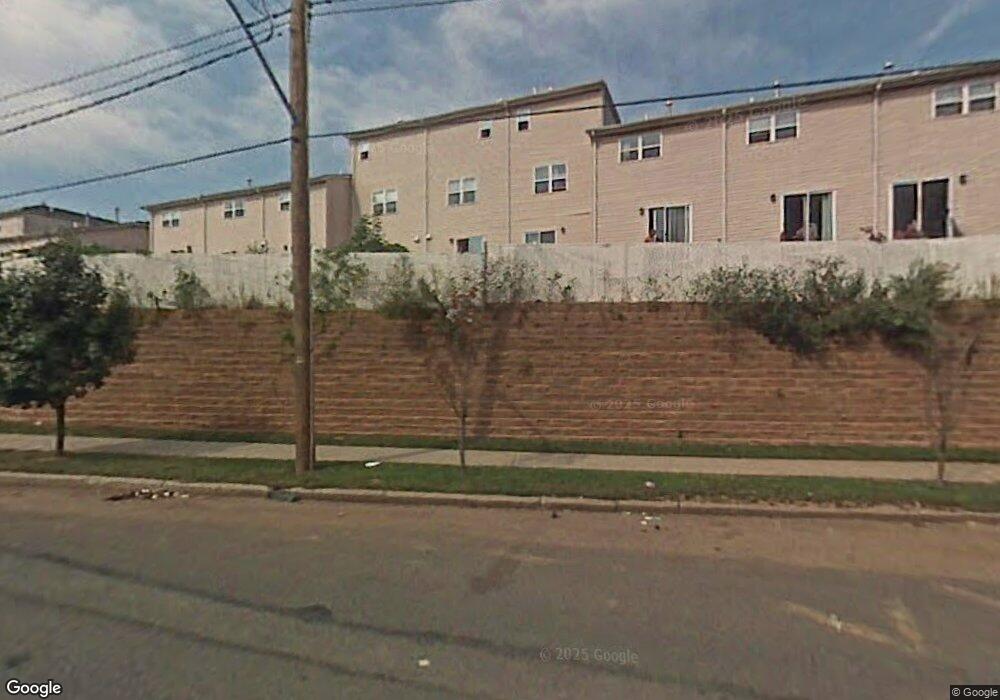 197 Skyline Dr, Staten Island, NY 10304 - photo 1