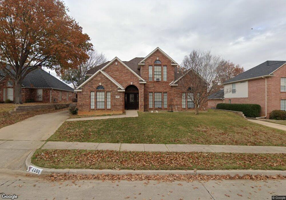 1101 Crestview Dr, Bedford, TX 76021 - photo 1
