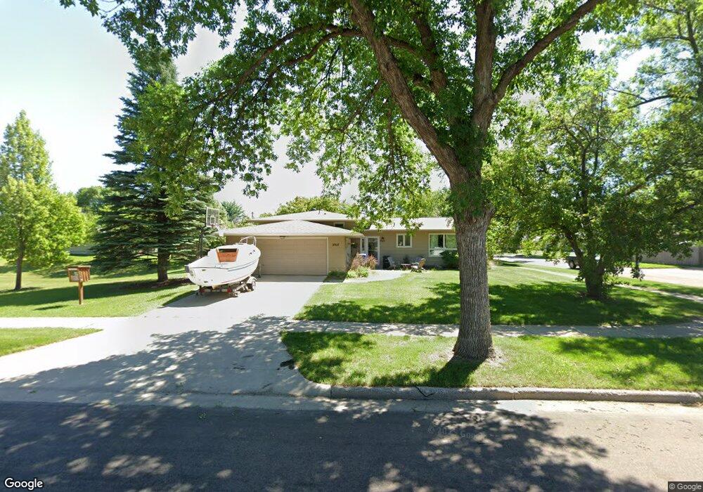 2917 2nd St N, Fargo, ND 58102 - photo 1