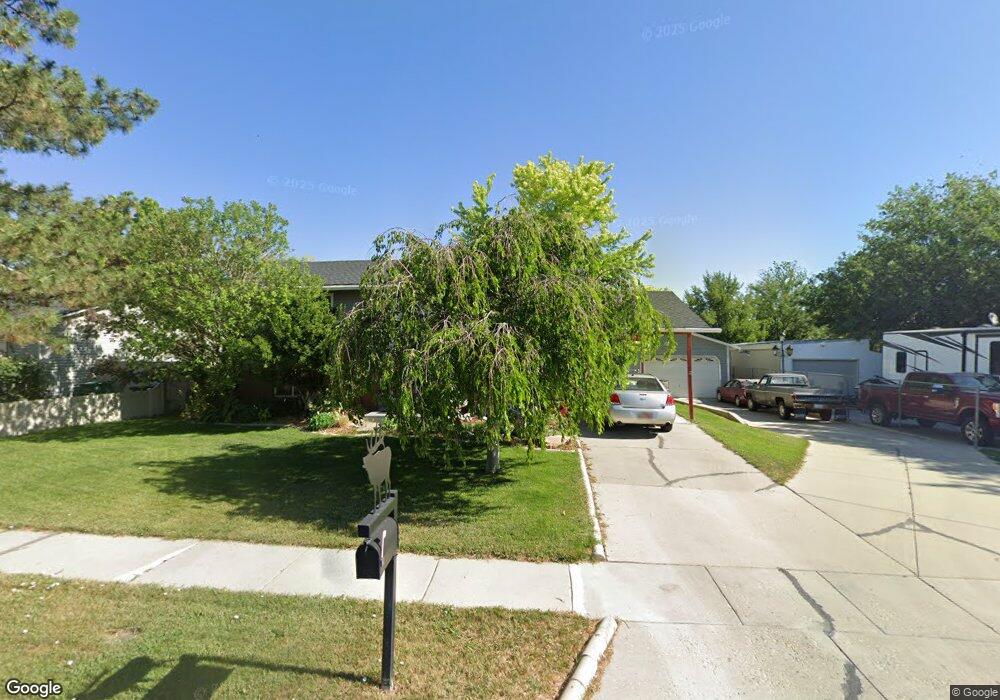 2448 Laguna Dr, West Jordan, UT 84088 - photo 1