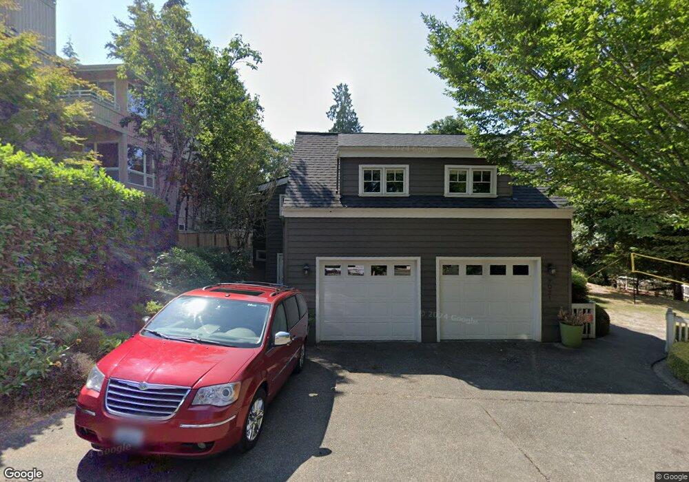 8024 SE 57th St, Mercer Island, WA 98040 - photo 1