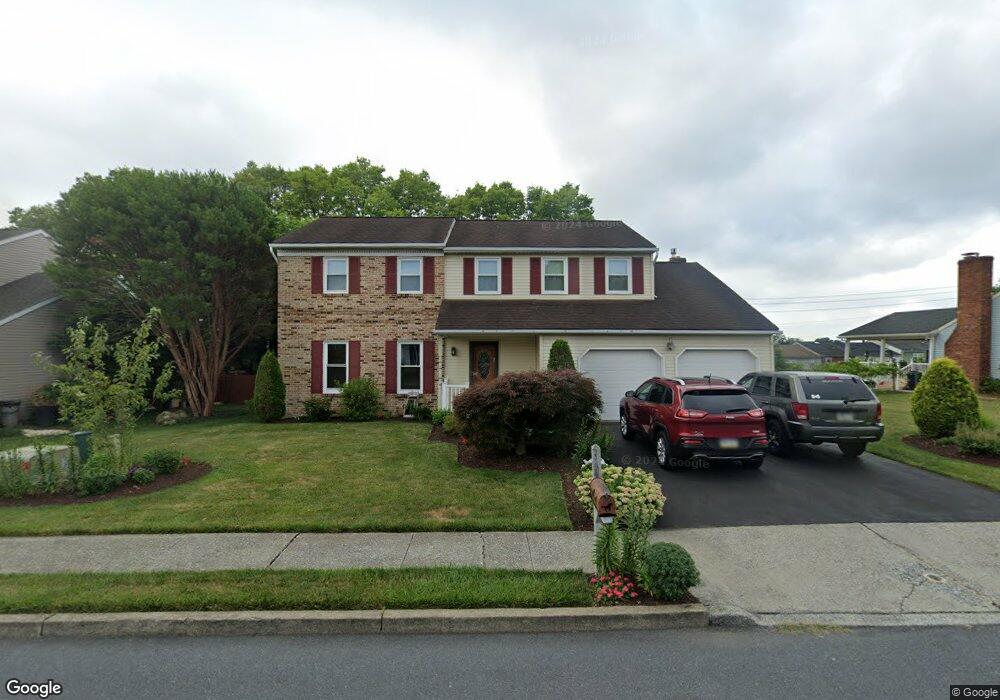1916 Belleview Dr, Whitehall, PA 18052 - photo 1