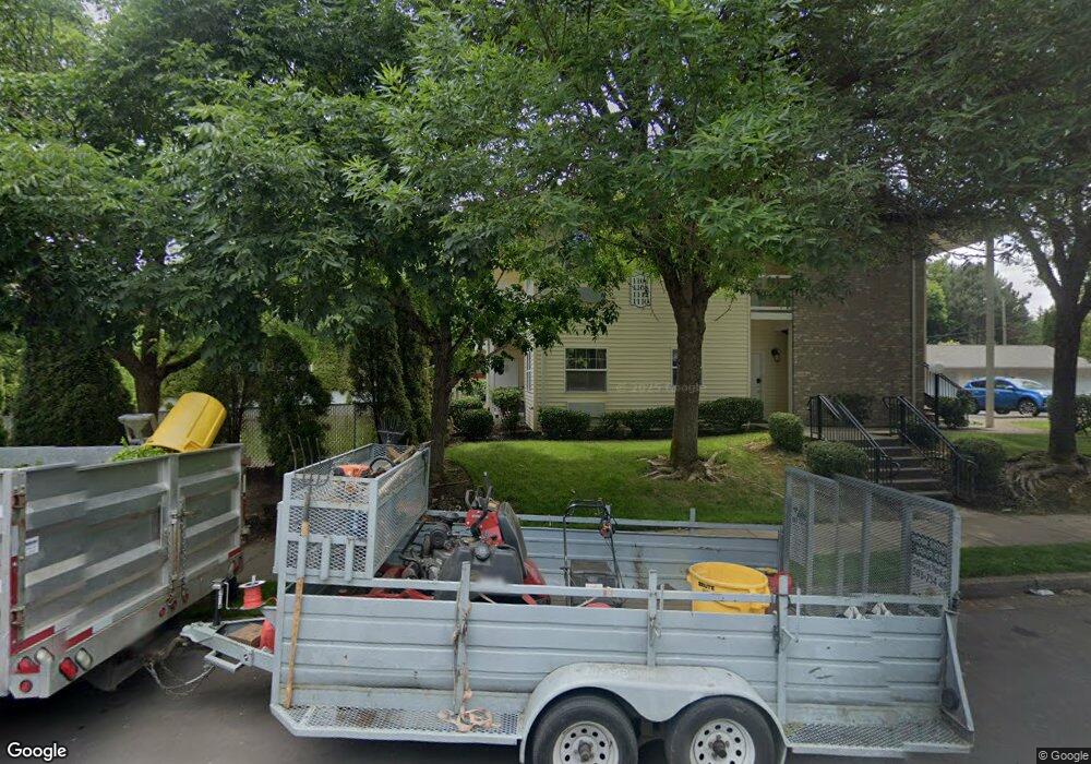 1104 NE Palmblad Dr unit 301, Gresham, OR 97030 - photo 1