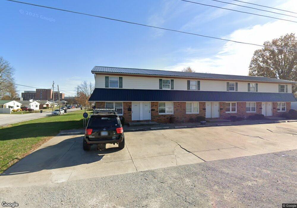 306- 316oak St, Effingham, IL 62401 - photo 1