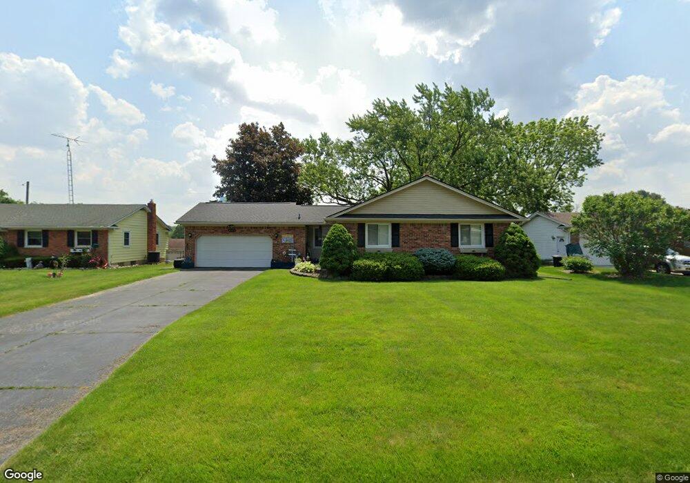 3271 Tall Oaks Ct, Flint, MI 48532 - photo 1