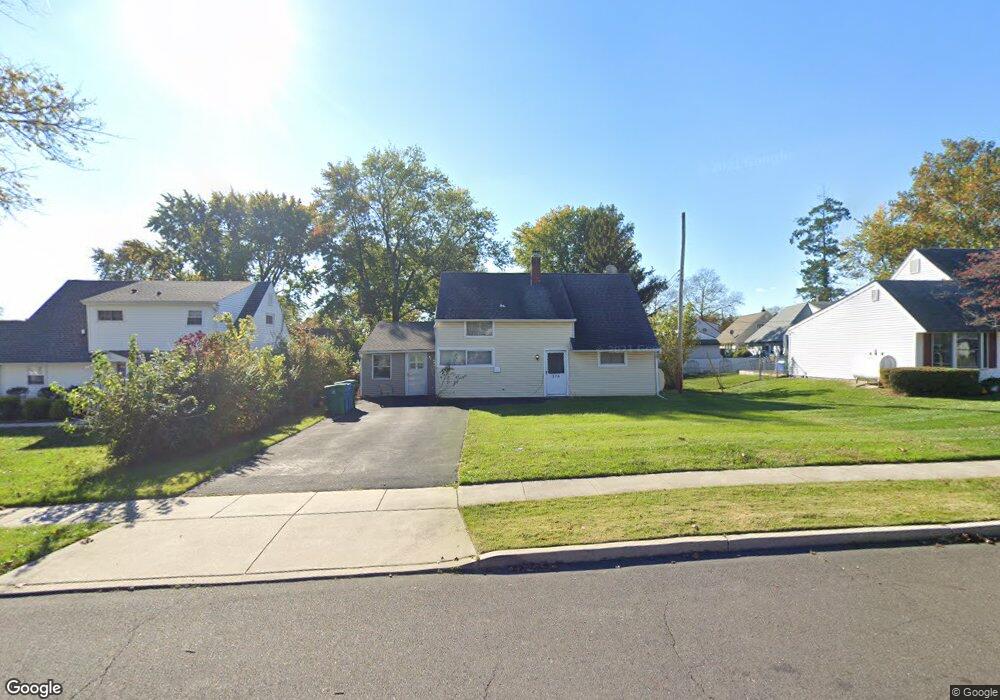 279 Appletree Dr, Levittown, PA 19055 - photo 1