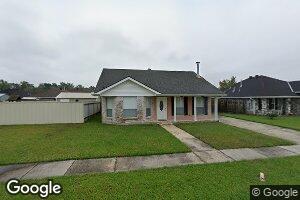 2909 Deer Creek Dr, Violet, LA 70092