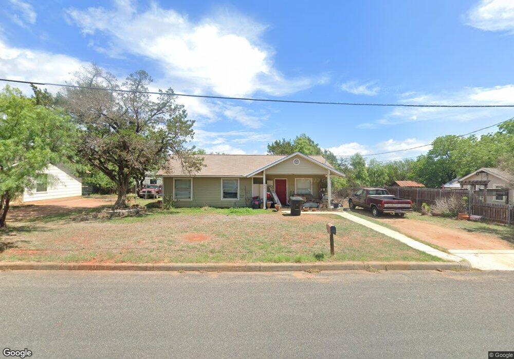 706 Fulton St, Fredericksburg, TX 78624 - photo 1