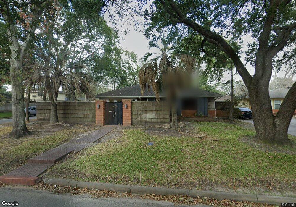 7703 Oak Vista St, Houston, TX 77087 - photo 1