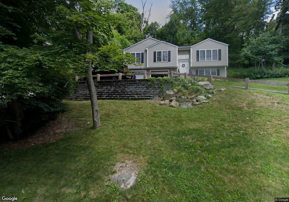17 Birch Rd, Cumberland, RI 02864 - photo 1