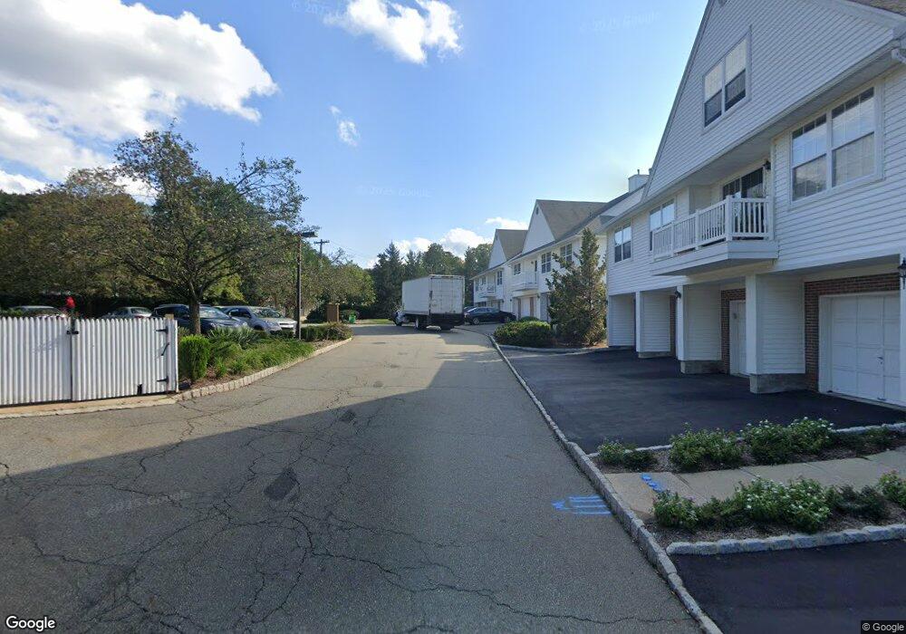 6-1 Vernon Ct unit 1, Waldwick, NJ 07463 - photo 1