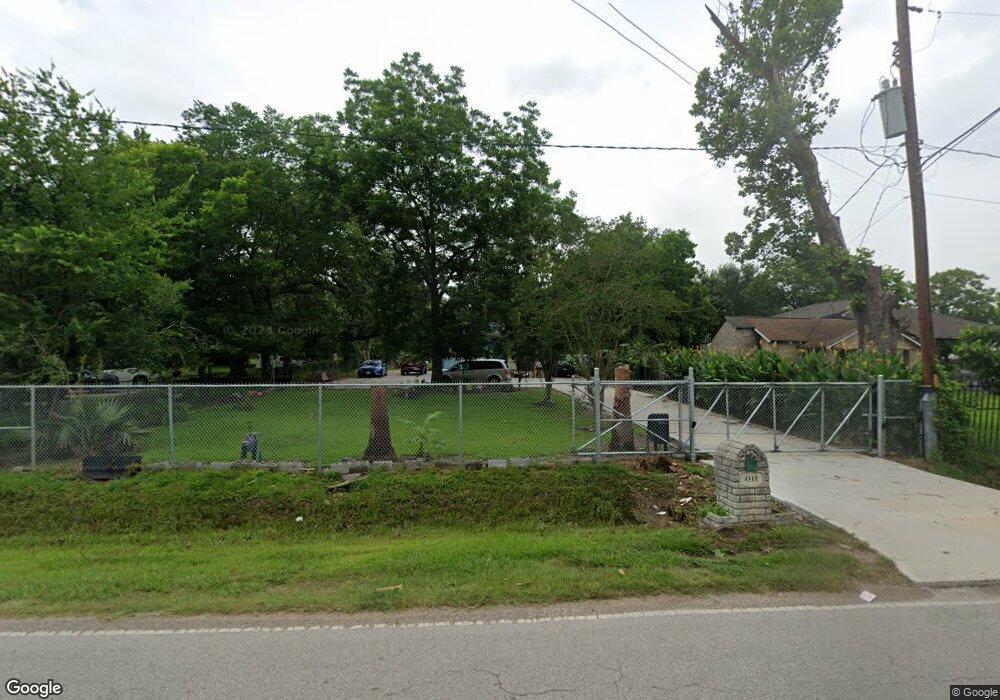 4311 Mooney Rd, Houston, TX 77093 - photo 1