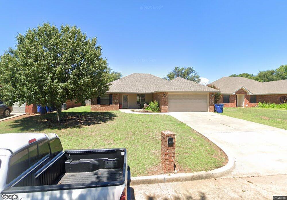 4113 Clear Springs Dr, Duncan, OK 73533 - photo 1