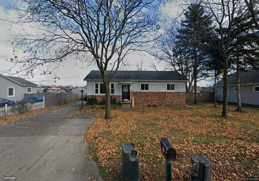 2512 15th Ave, Port Huron, MI 48060 - photo 1