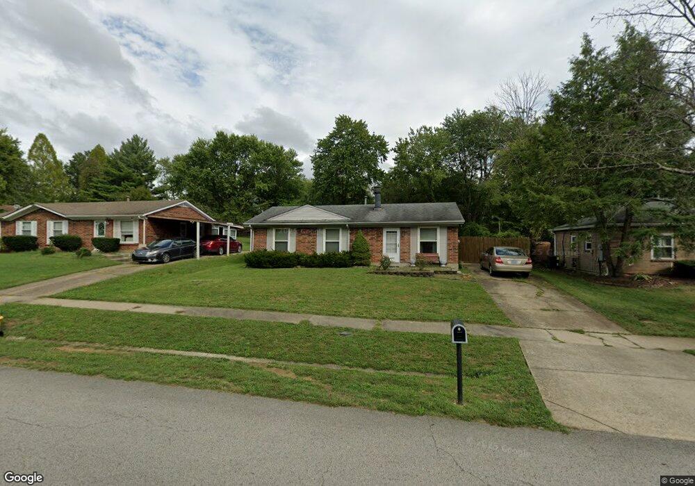7805 Rochelle Rd, Louisville, KY 40228 - photo 1