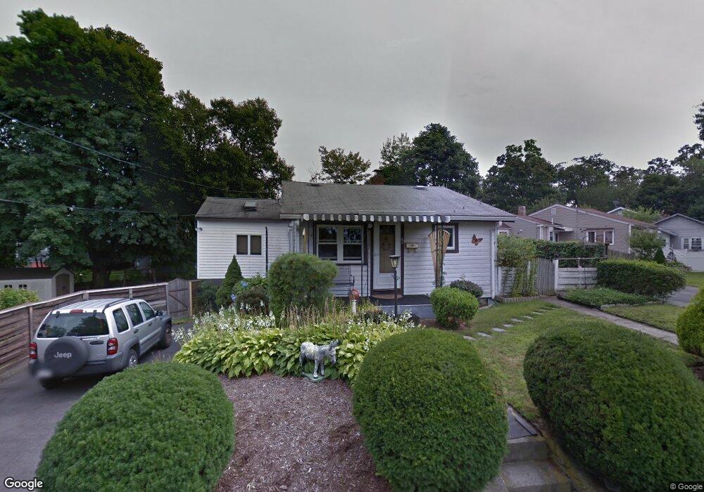 93 Lake Shore Dr, East Weymouth, MA 02189 - photo 1