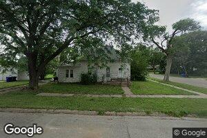 201 S Edwards Ave, Moundridge, KS 67107