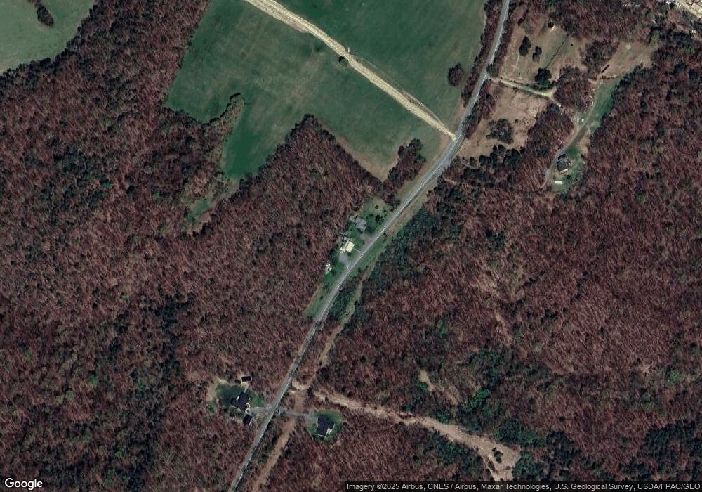 577 N Timber Ridge Rd, Cross Junction, VA 22625 - photo 1