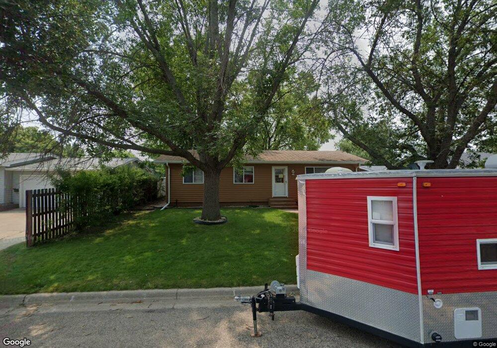 818 18th St NE, Jamestown, ND 58401 - photo 1