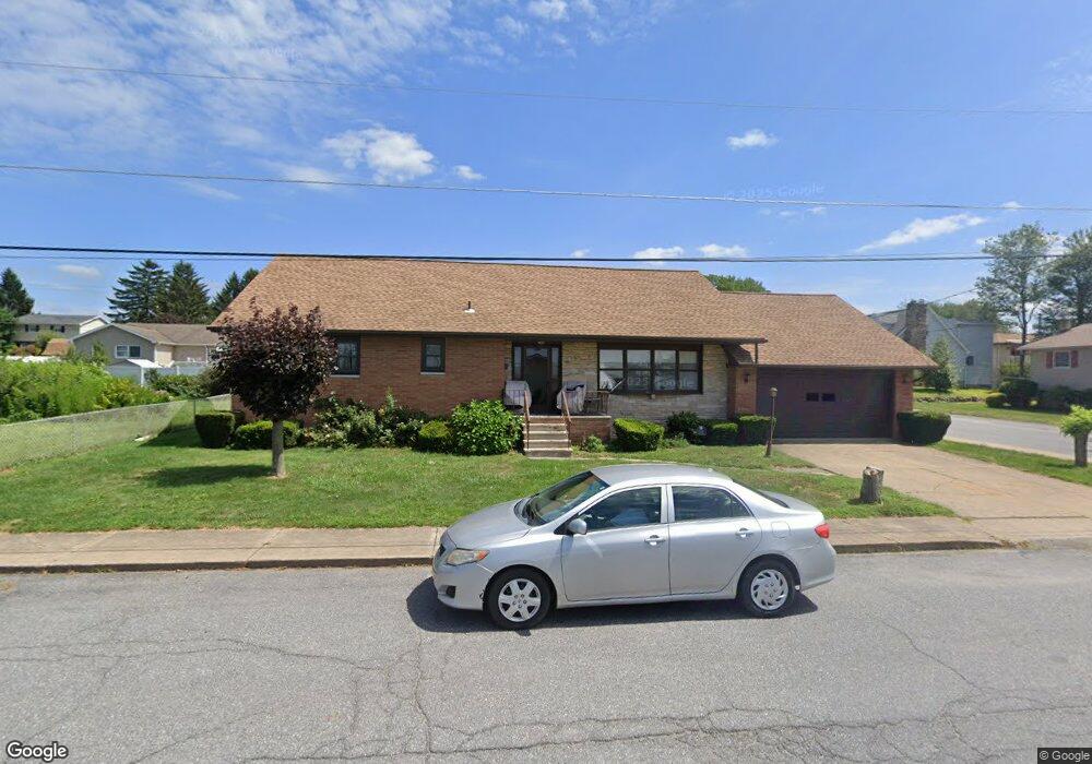 941 Mckinley St, Hazleton, PA 18202 - photo 1