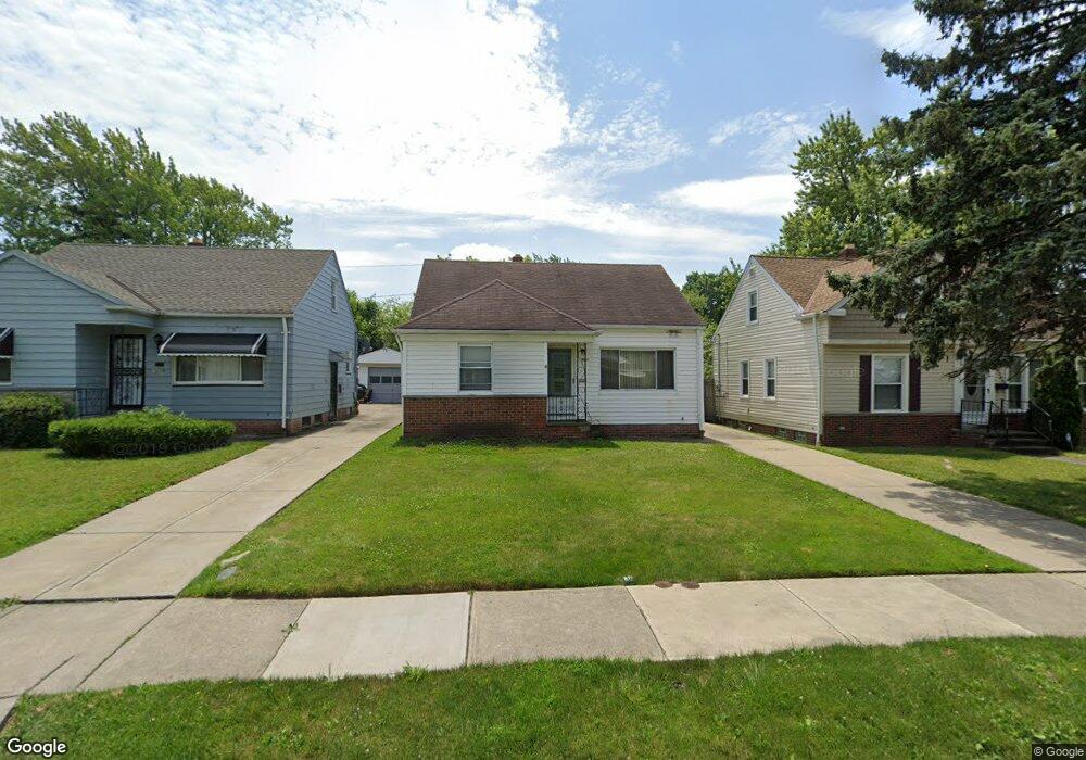 19204 Longview Ave, Maple Heights, OH 44137 - photo 1