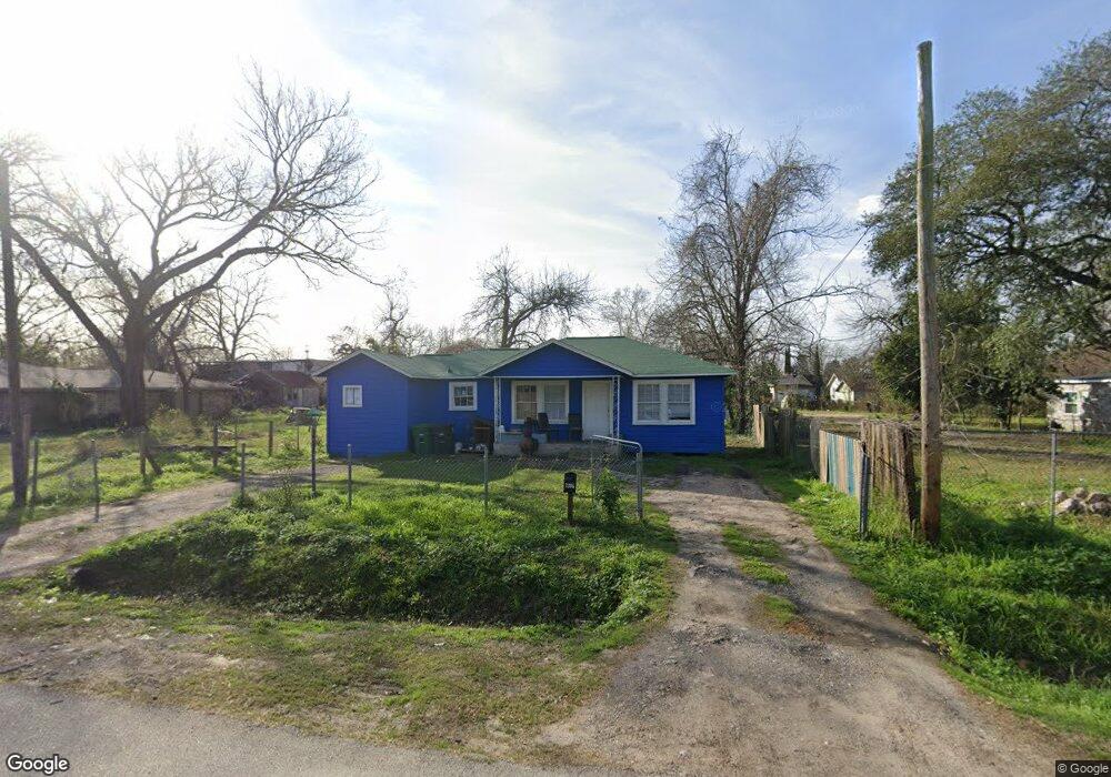 2306 Melbourne St, Houston, TX 77026 - photo 1