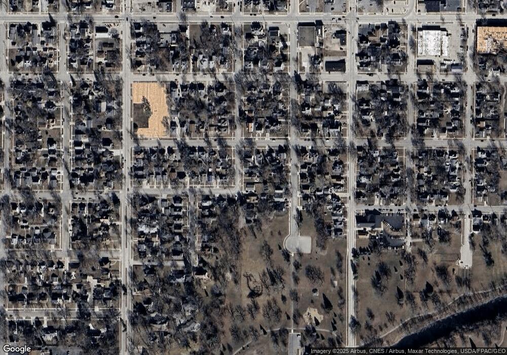 405 2nd St SW, Austin, MN 55912 - photo 1