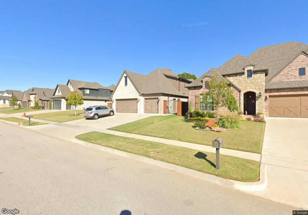 6611 S Willow Place, Broken Arrow, OK 74011 - photo 1