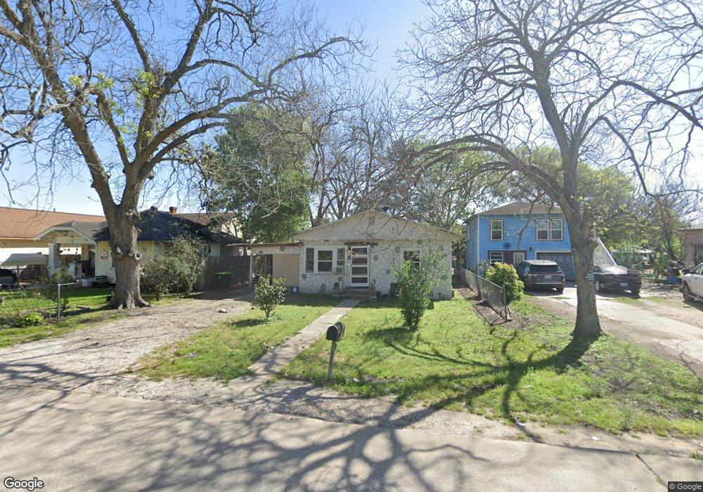 1717 Avenue E, Bay City, TX 77414 - photo 1