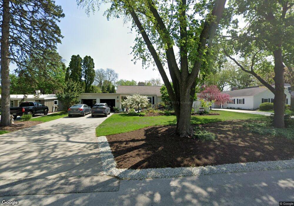903 S Main St, Wheaton, IL 60189 - photo 1