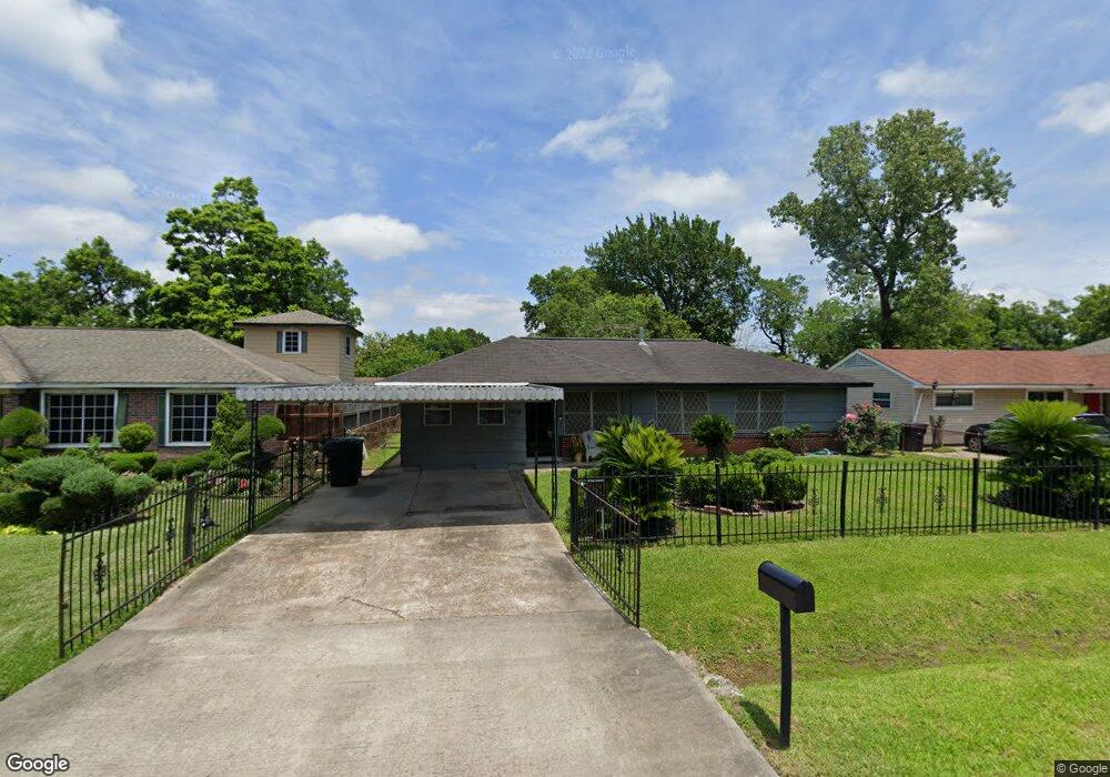 7405 Howton St, Houston, TX 77028 - photo 1