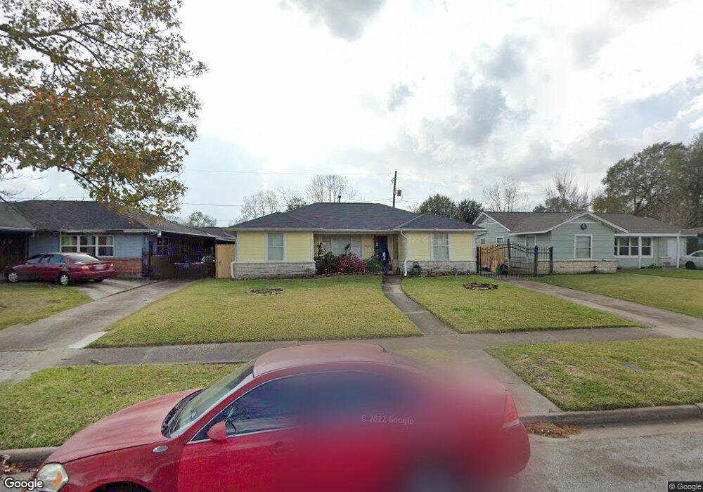 7634 Oak Vista St, Houston, TX 77087 - photo 1