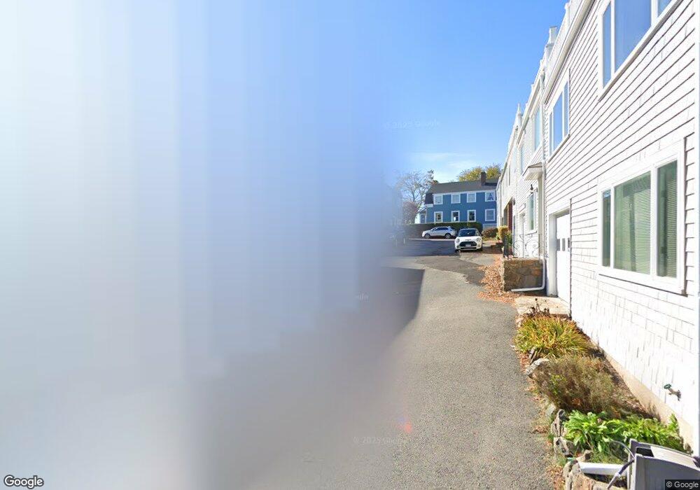 10 Mariners Ln, Marblehead, MA 01945 - photo 1