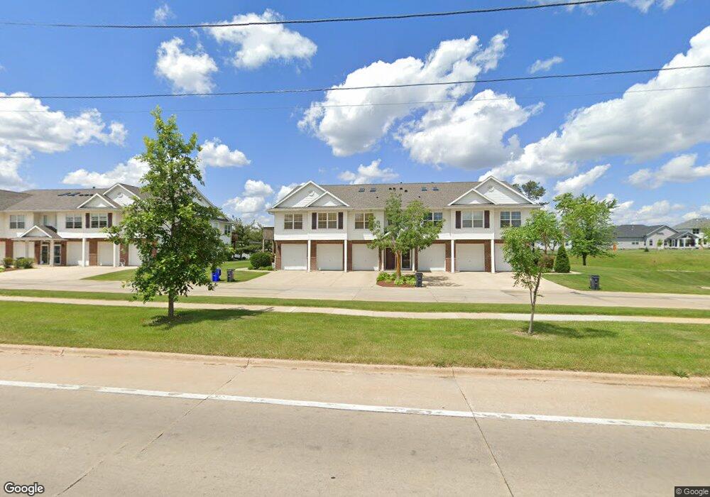 4502 1st Ave NW unit 4502A, Cedar Rapids, IA 52405 - photo 1