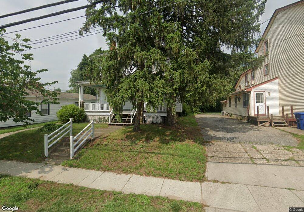 712 Cooper St, Beverly, NJ 08010 - photo 1