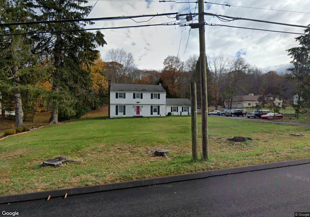 268 Shadduck Rd, Middlebury, CT 06762 - photo 1