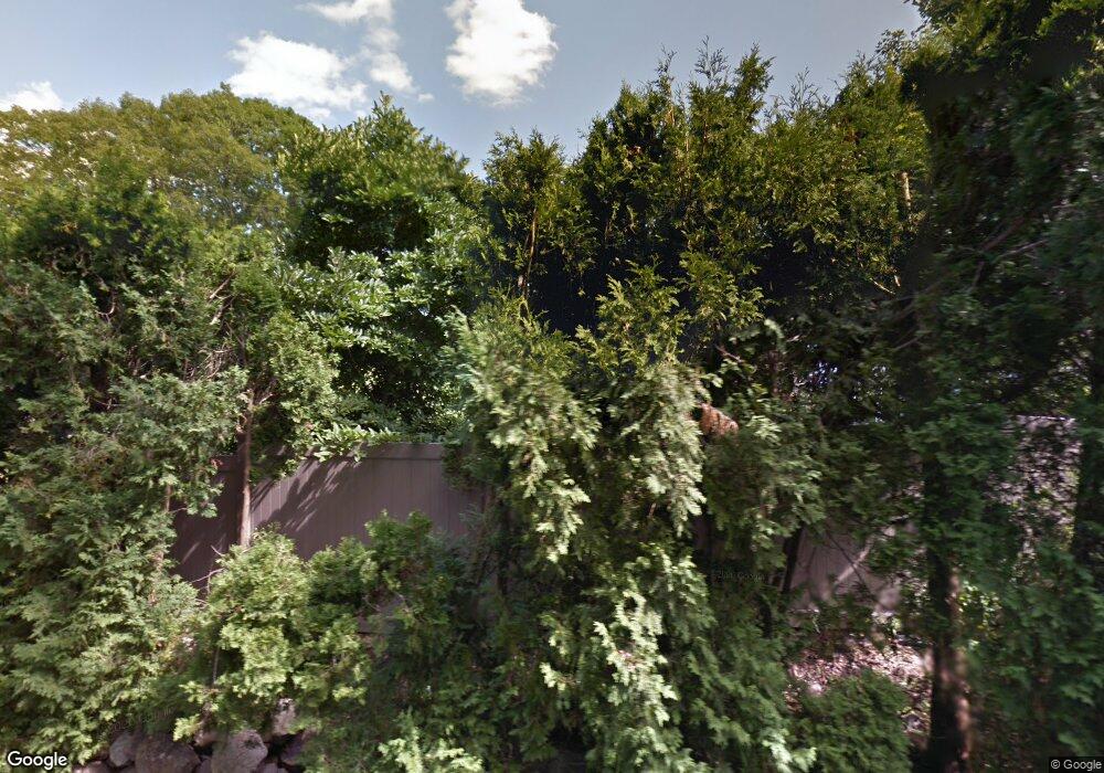 8 Graystone Rd, Gloucester, MA 01930 - photo 1