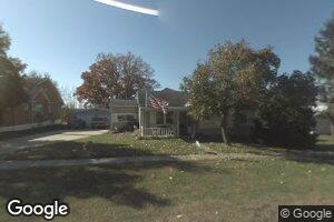808 W Elm St, Eldon, IA 52554