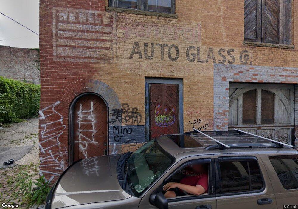 1805 Lovegrove St, Baltimore, MD 21202 - photo 1