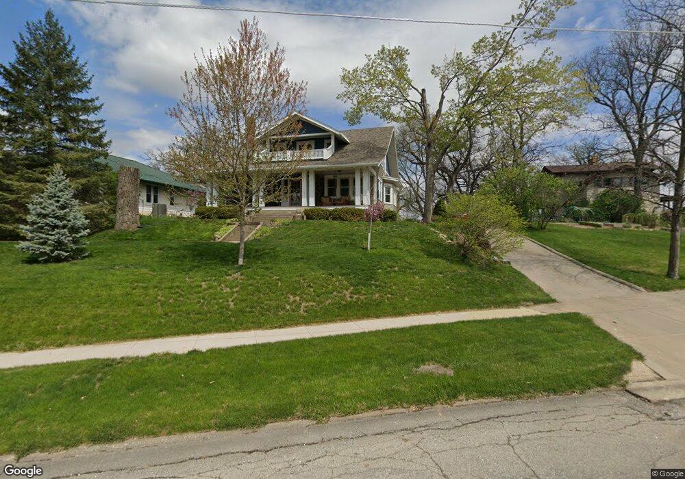 308 N 7th Ave E, Newton, IA 50208 - photo 1