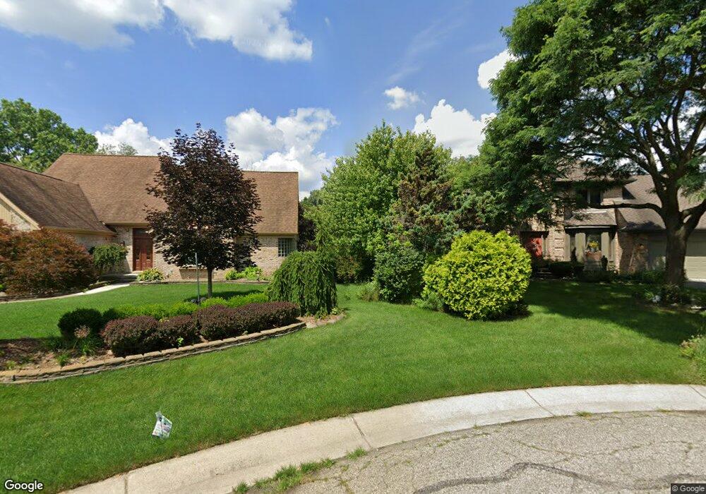 5883 Three Ponds Ct, West Bloomfield, MI 48324 - photo 1