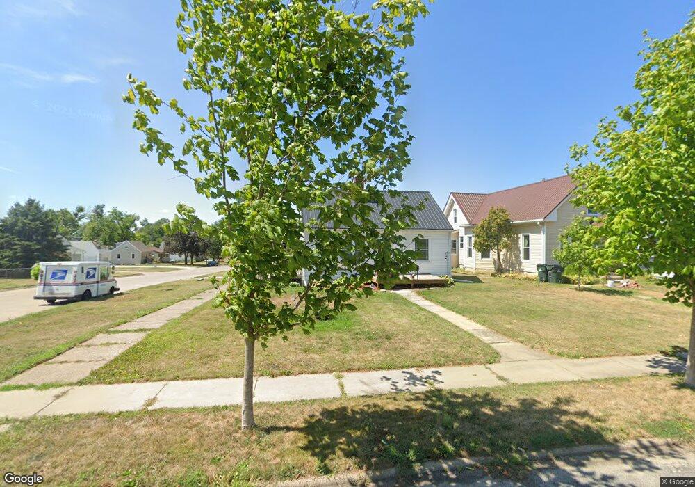 1928 9th St SW, Cedar Rapids, IA 52404 - photo 1